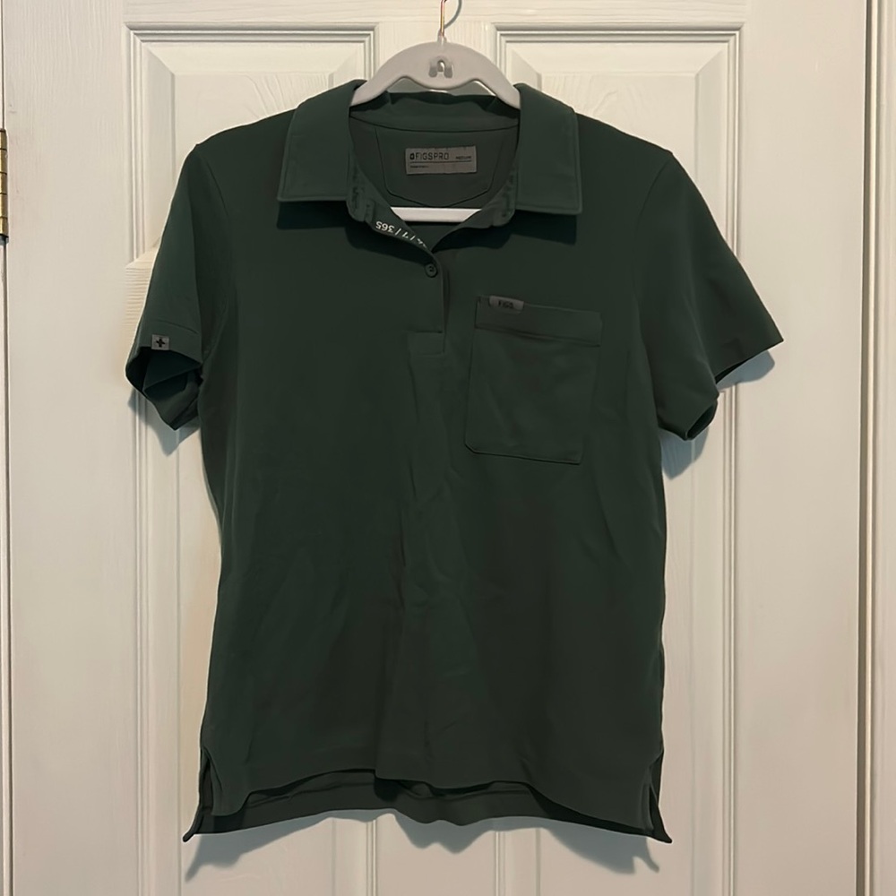 FIGS Figspro Pique Short Sleeve Polo Shirt Top Olive Hunter Dark Green Medium